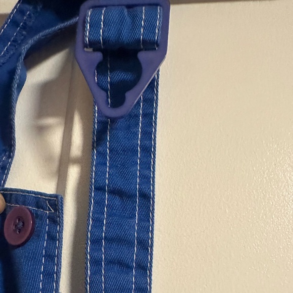 Purchased at a vintage shop and never got around to hemming! Too long for me. - Picture 4 of 10